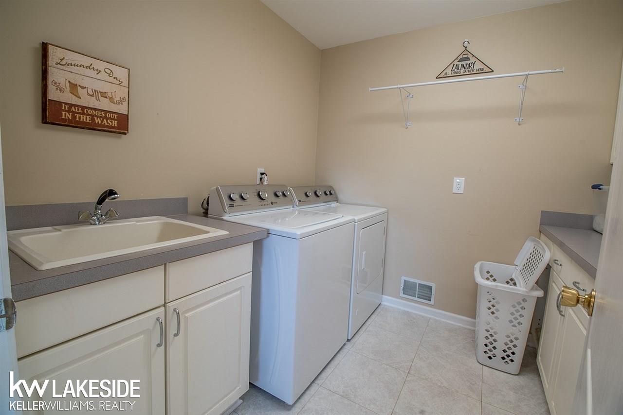 52301 Sass Road New Baltimore, MI 48047 - Photo 22 of 42 31376975-21.JPG