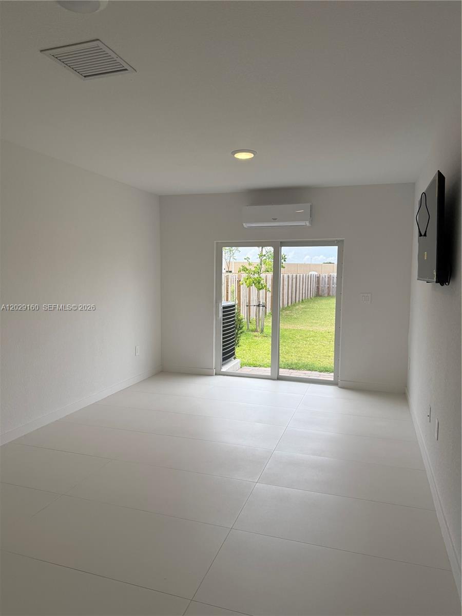 13347 Southwest 274th Street, Unit STUDIO 13347 Homestead, FL 33032 - Photo 5 of 14 Photo 5