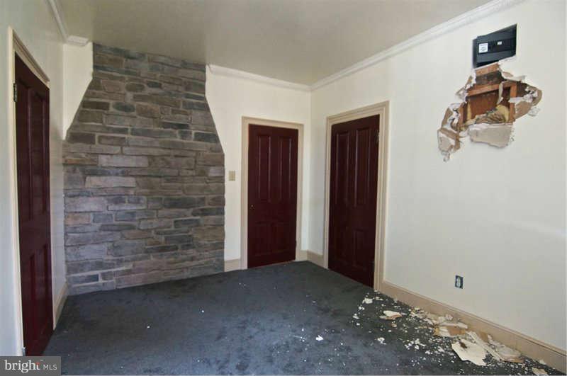 4021 Roland Avenue Baltimore, MD 21211 - Photo 4 of 28 Bedroom