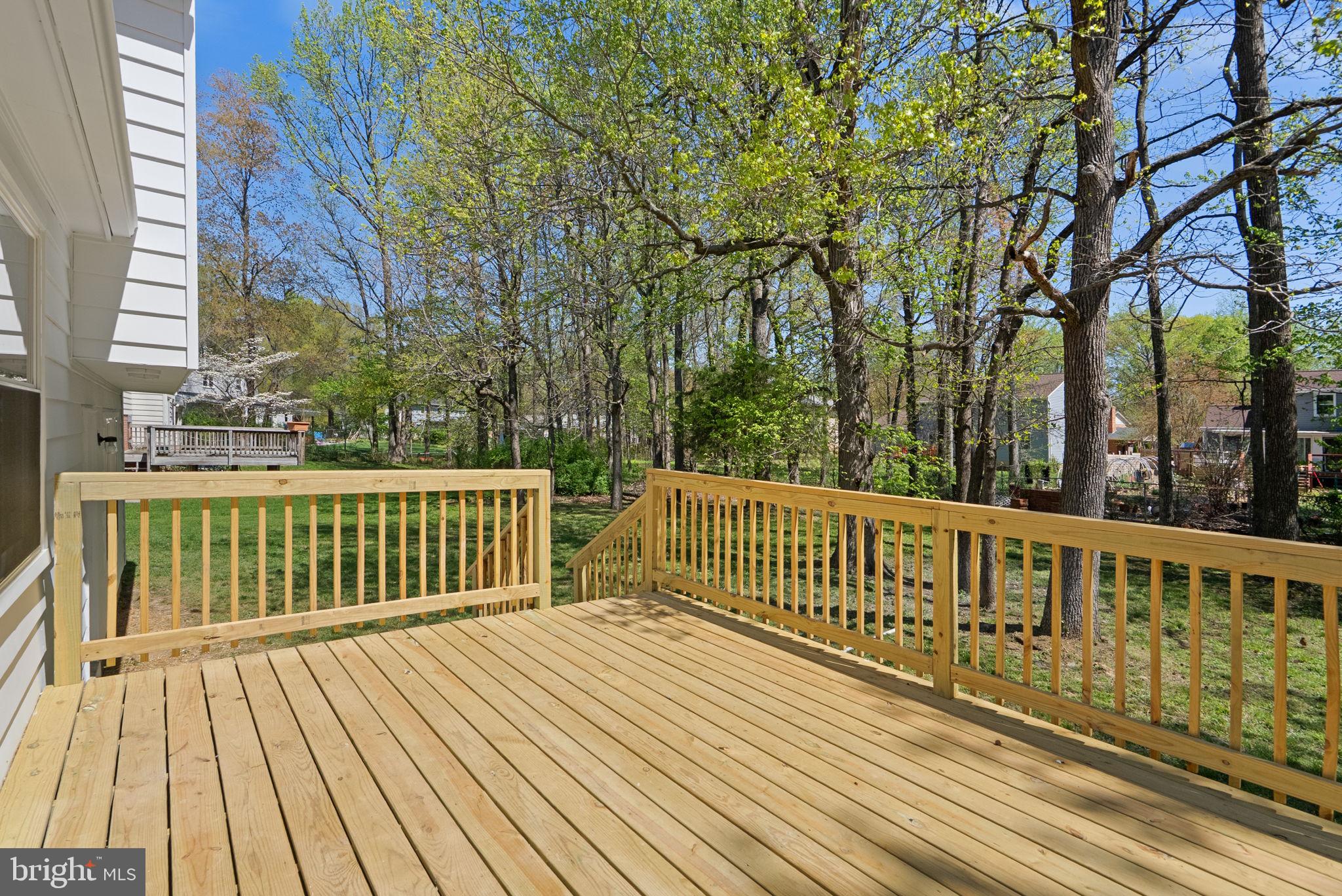 12500 Parkton Street Fort Washington, MD 20744 - Photo 8 of 29 Expansive deck for relaxing and gatherings