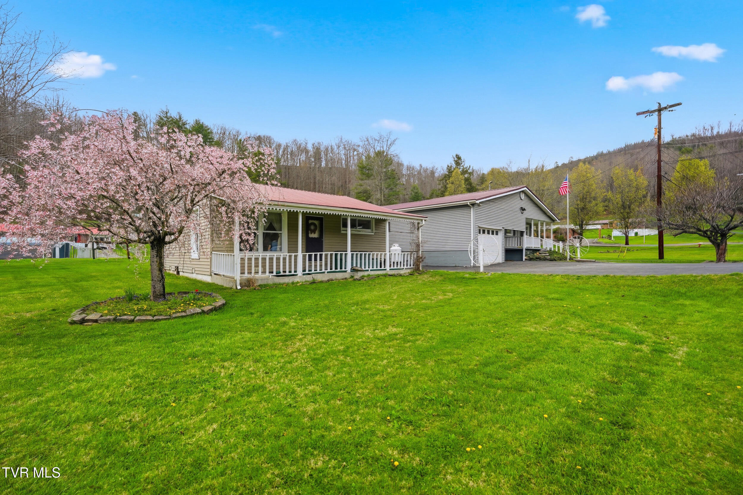 1333 Dante Road St. Paul, VA 24283 - Photo 26 of 32 26_138 birch ln-26