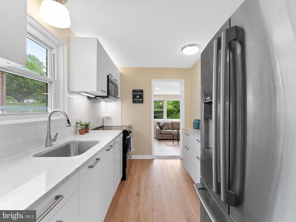 10723 St Margarets Way Silver Spring, MD 20902 - Photo 24 of 49 Gallery Image 24