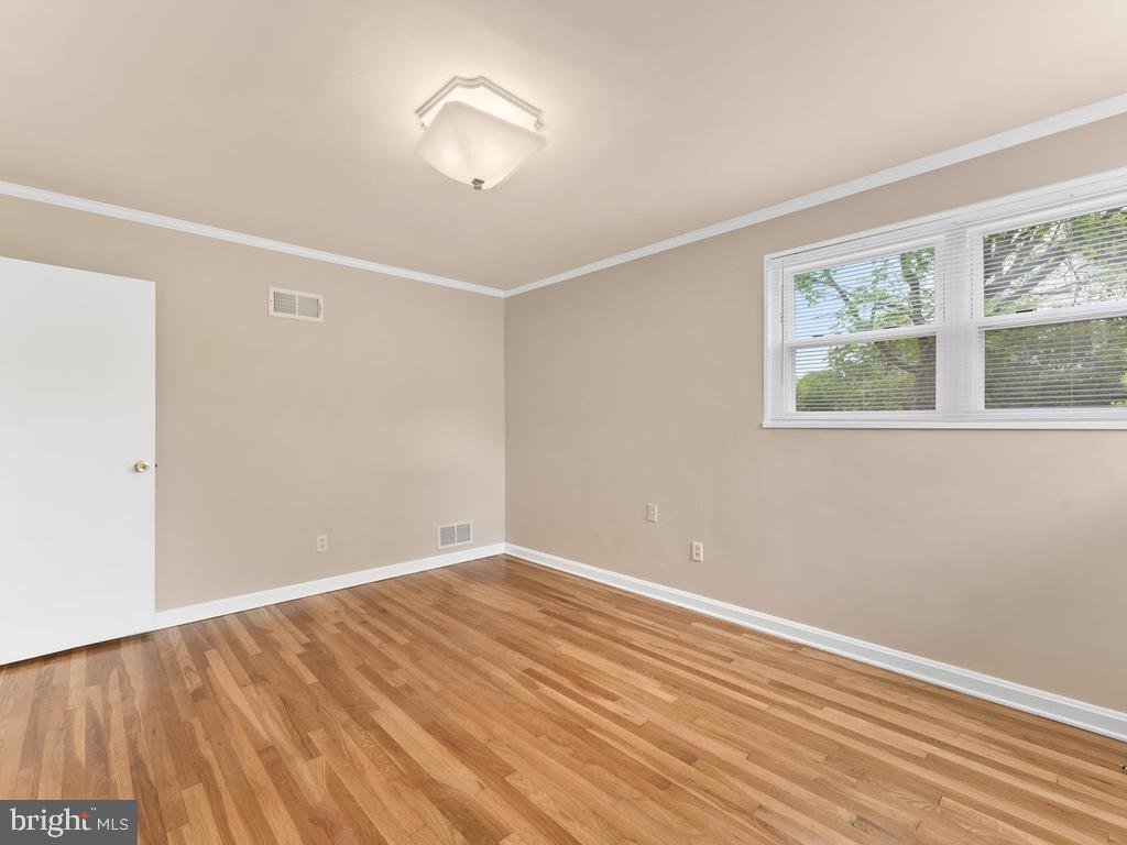 10723 St Margarets Way Silver Spring, MD 20902 - Photo 28 of 49 Gallery Image 28