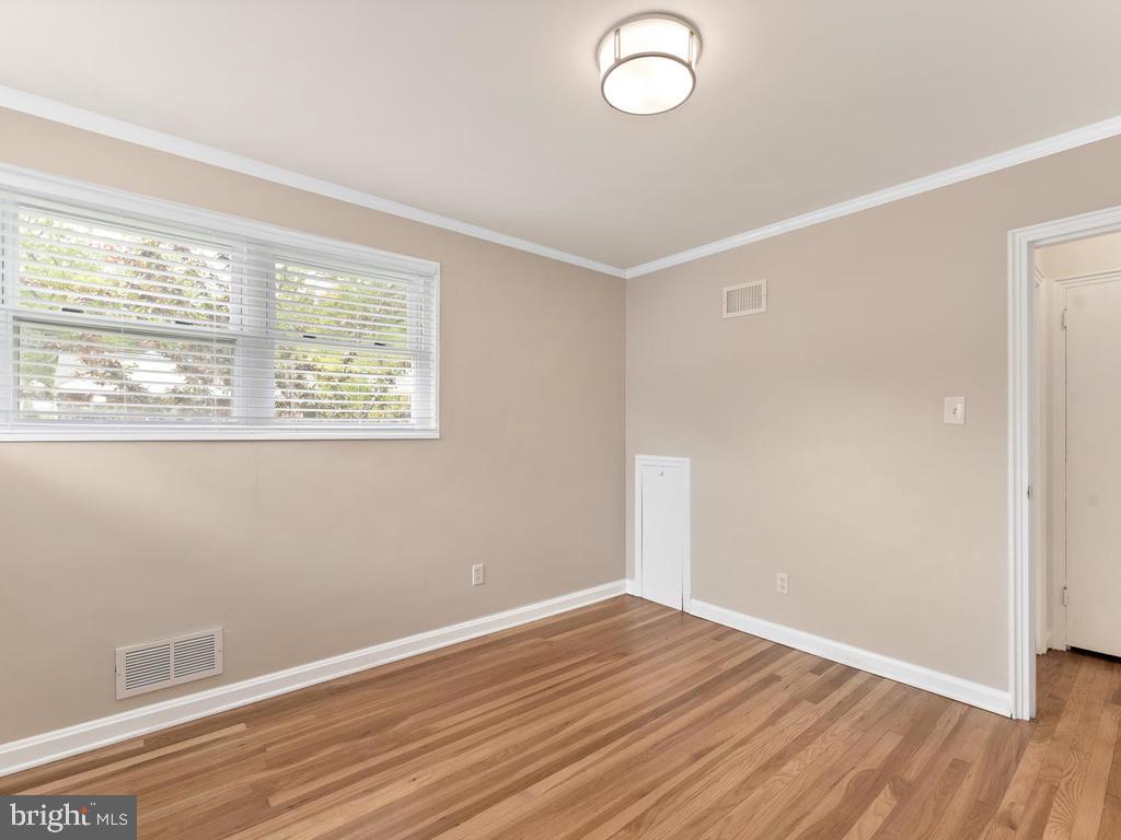 10723 St Margarets Way Silver Spring, MD 20902 - Photo 32 of 49 Gallery Image 32