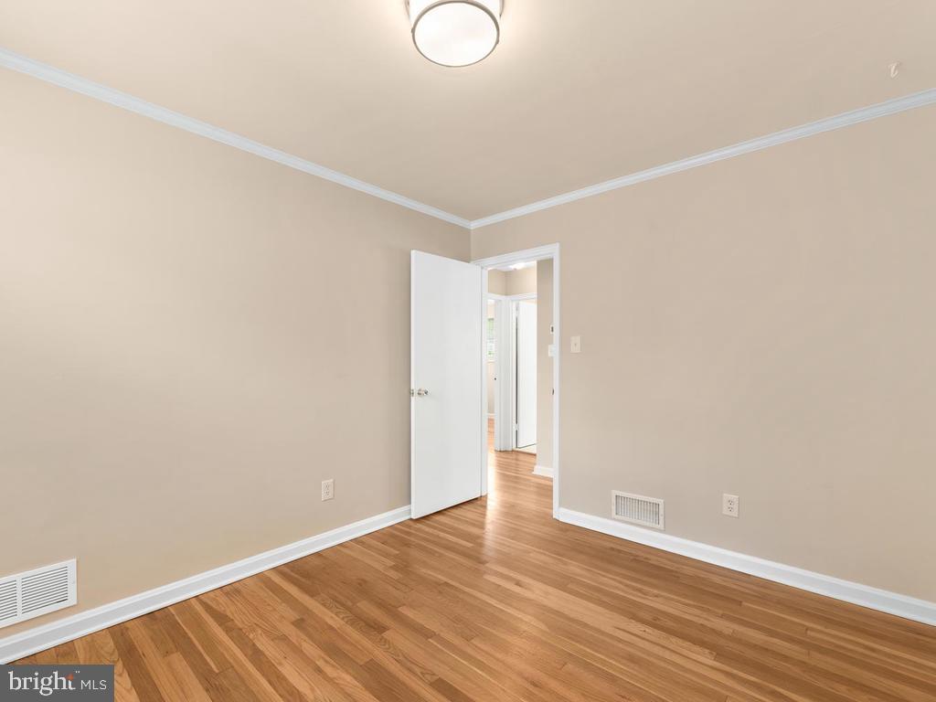 10723 St Margarets Way Silver Spring, MD 20902 - Photo 41 of 49 Gallery Image 41