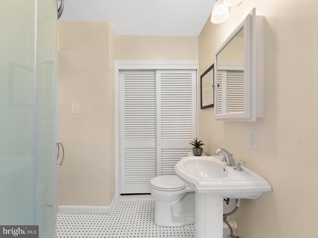 10723 St Margarets Way Silver Spring, MD 20902 - Photo 44 of 49 Gallery Image 44