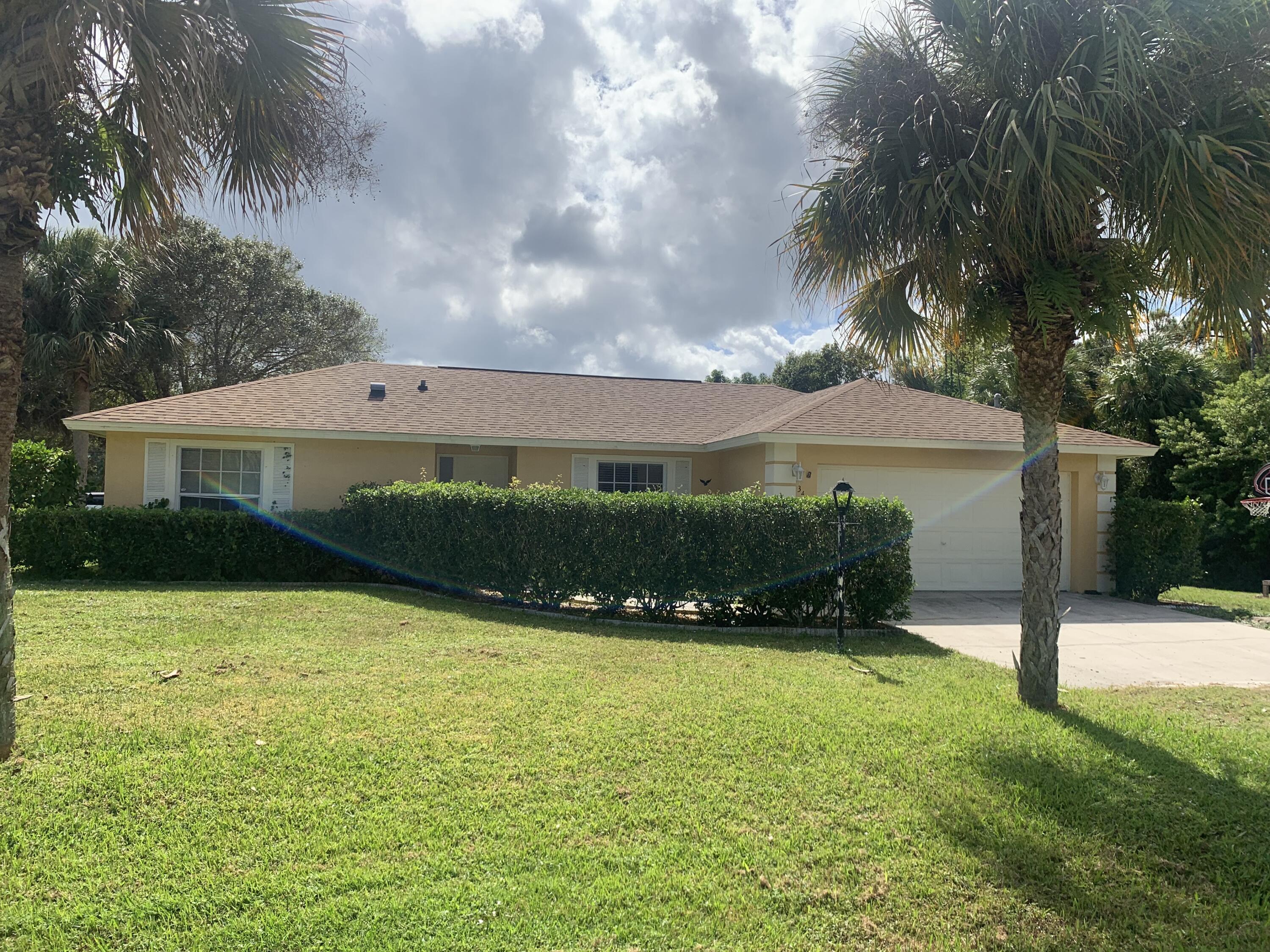 3409 12th Street Southwest Vero Beach, FL 32968 - Photo 2 of 26 a view of a terrace