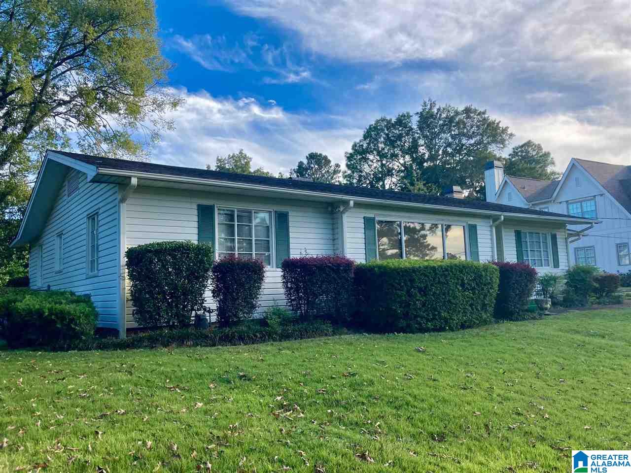 1611 Ridge Road Birmingham, AL 35209 - Photo 1 of 28