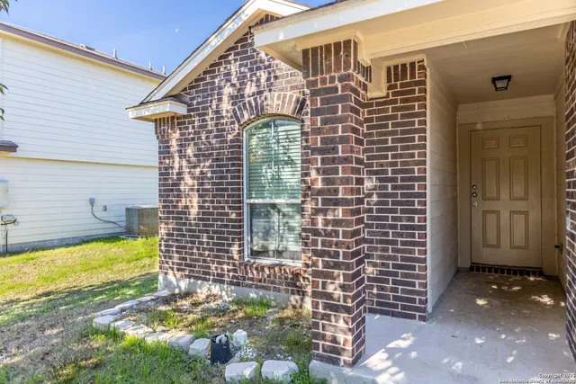 $1,600 | 757 Wolfeton Way, New Braunfels, TX 78130