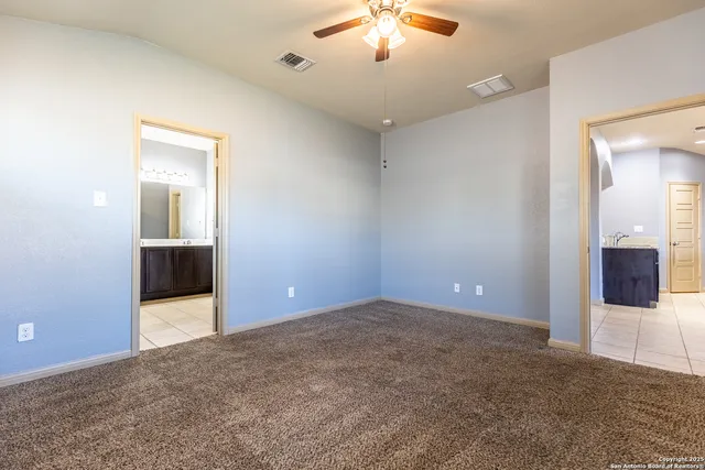 $1,600 | 757 Wolfeton Way, New Braunfels, TX 78130