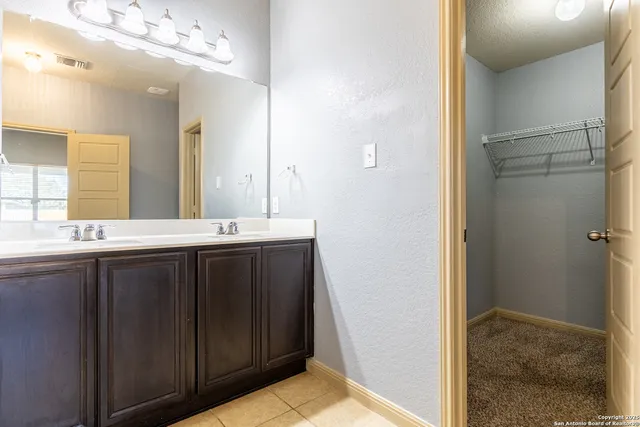 $1,600 | 757 Wolfeton Way, New Braunfels, TX 78130