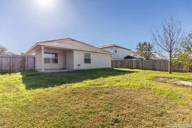 $1,600 | 757 Wolfeton Way, New Braunfels, TX 78130