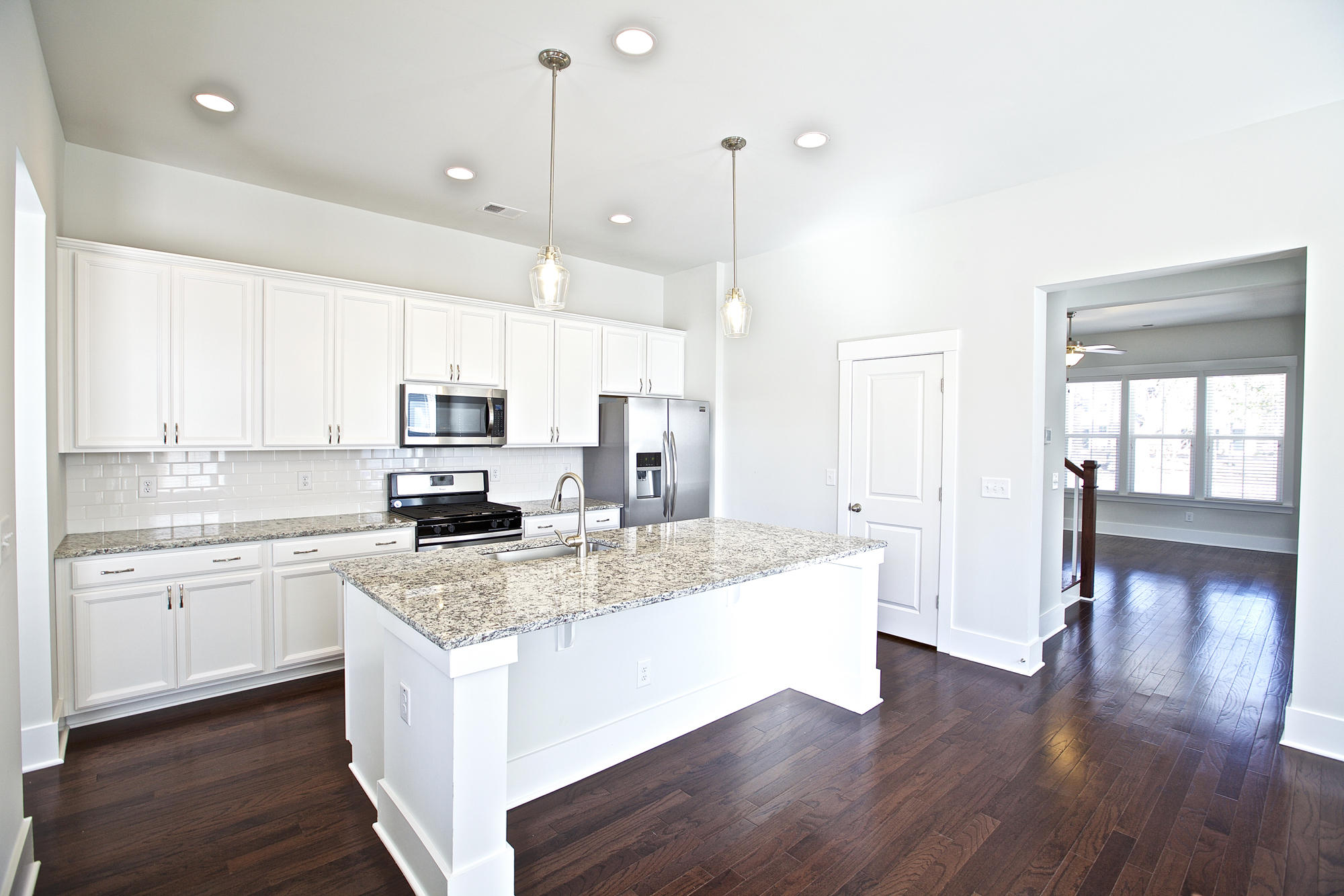 1876 Fleming Woods Road Charleston, SC 29412 - Photo 3 of 27 Kitchen