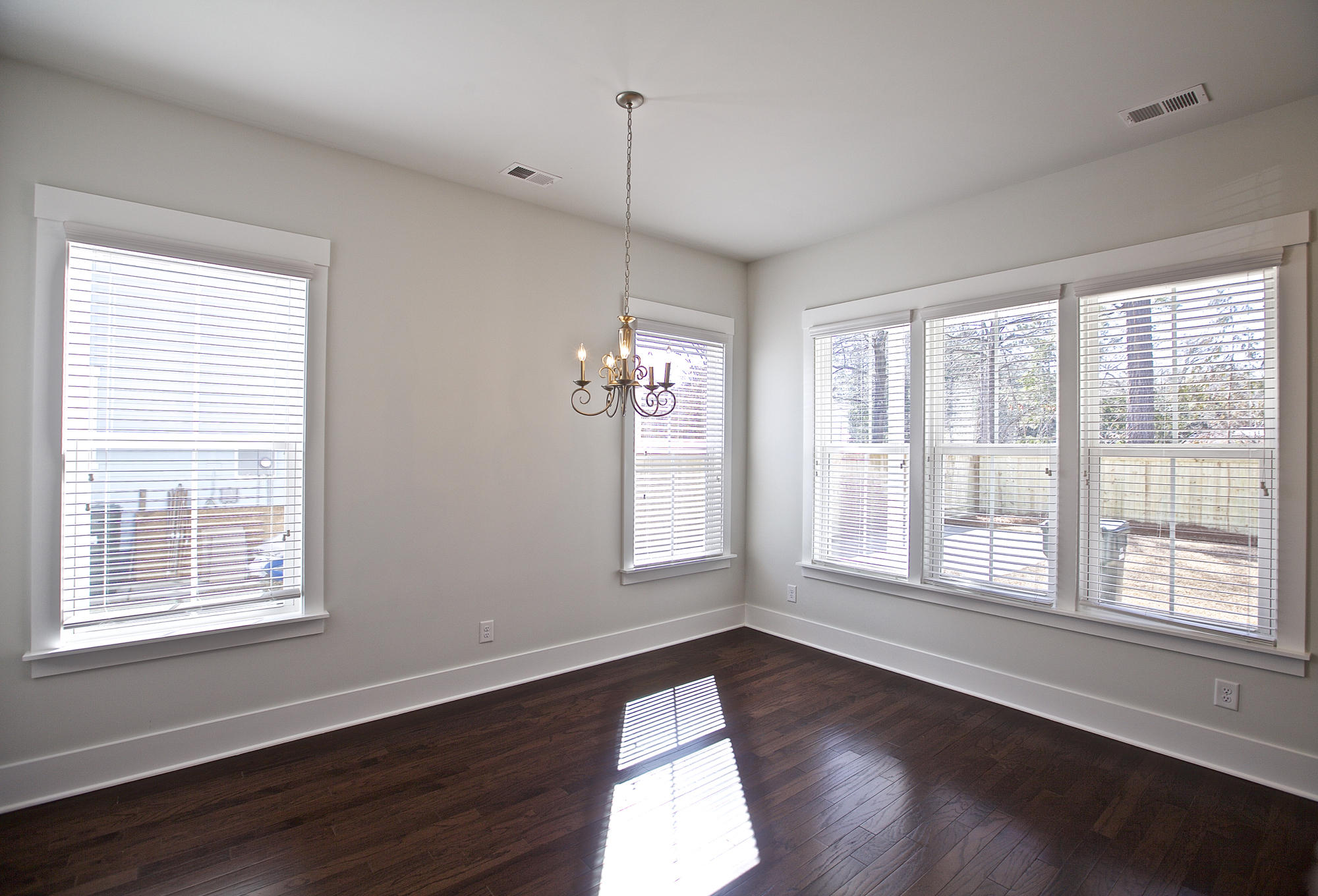 1876 Fleming Woods Road Charleston, SC 29412 - Photo 6 of 27 Dining Area
