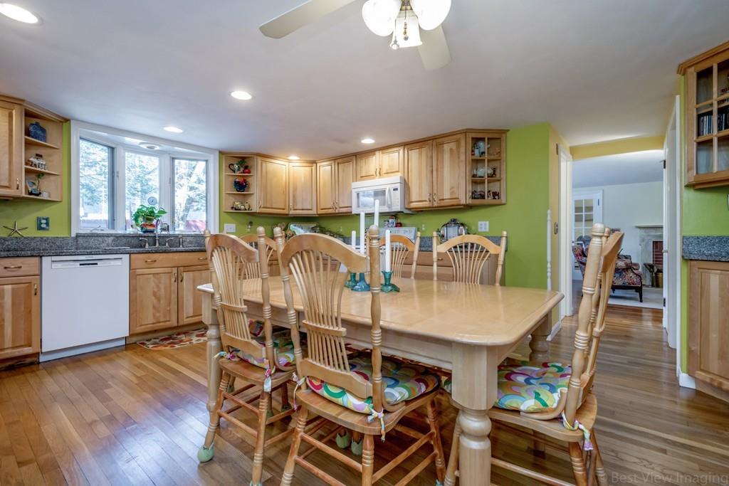 34 Oneida Road Acton, MA 01720 - Photo 4 of 30 Gallery Image 4
