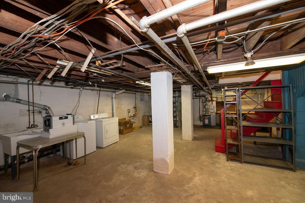 103 Waverly Road Wyncote, PA 19095 - Photo 34 of 41 a view of a room with gym equipment