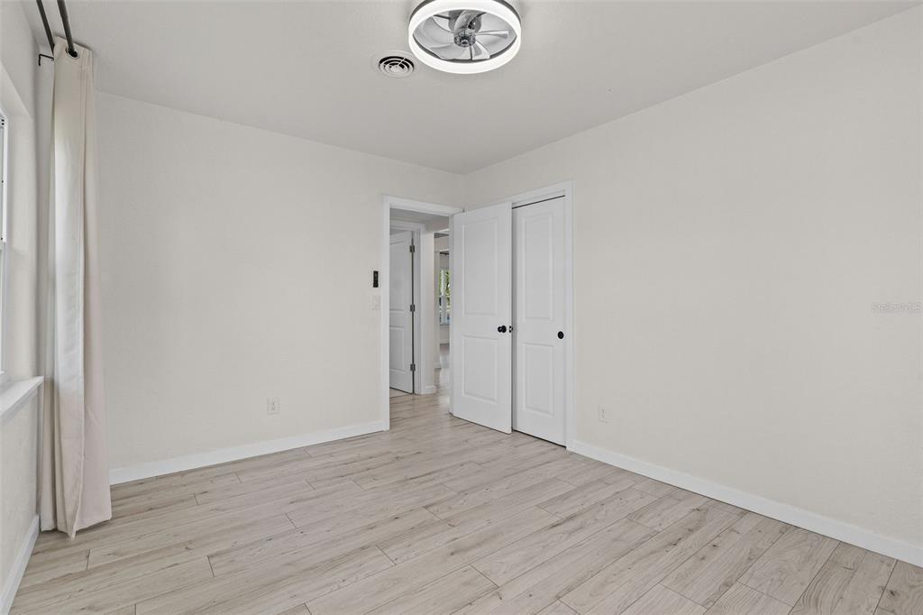 1401 Drew Street Clearwater, FL 33755 - Photo 19 of 24