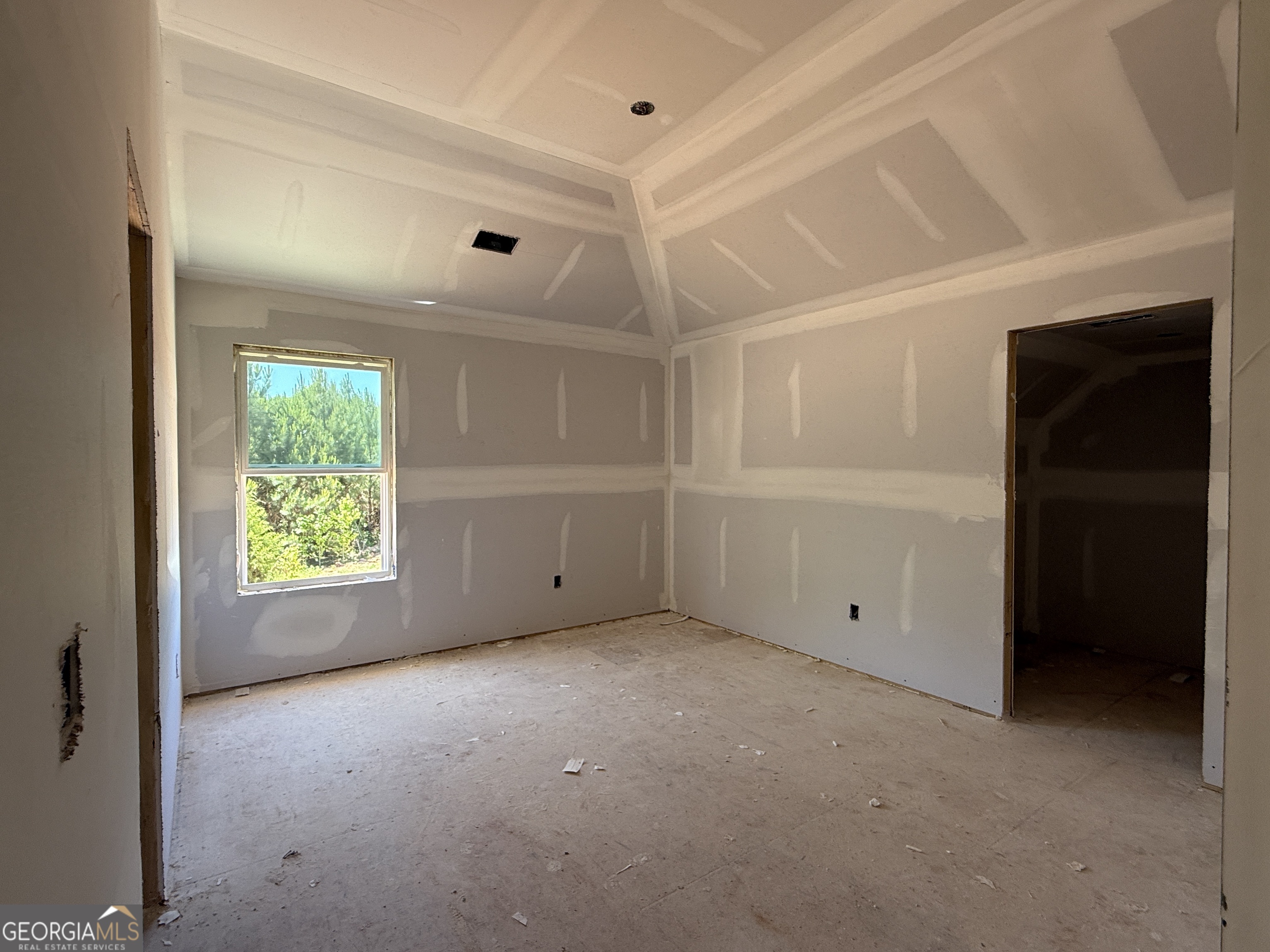 10 Rex Road Williamson, GA 30292 - Photo 17 of 63 a view of room and window