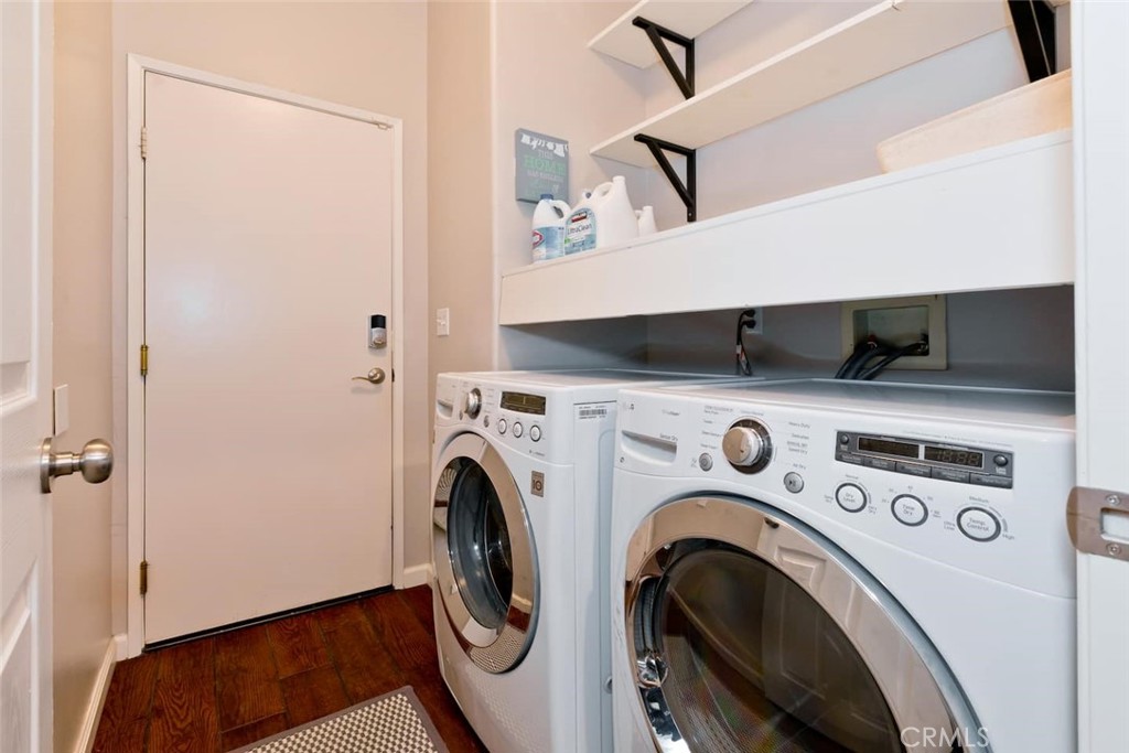80750 Diamondback Trail Indio, CA 92201 - Photo 42 of 67 a utility room with dryer and washer