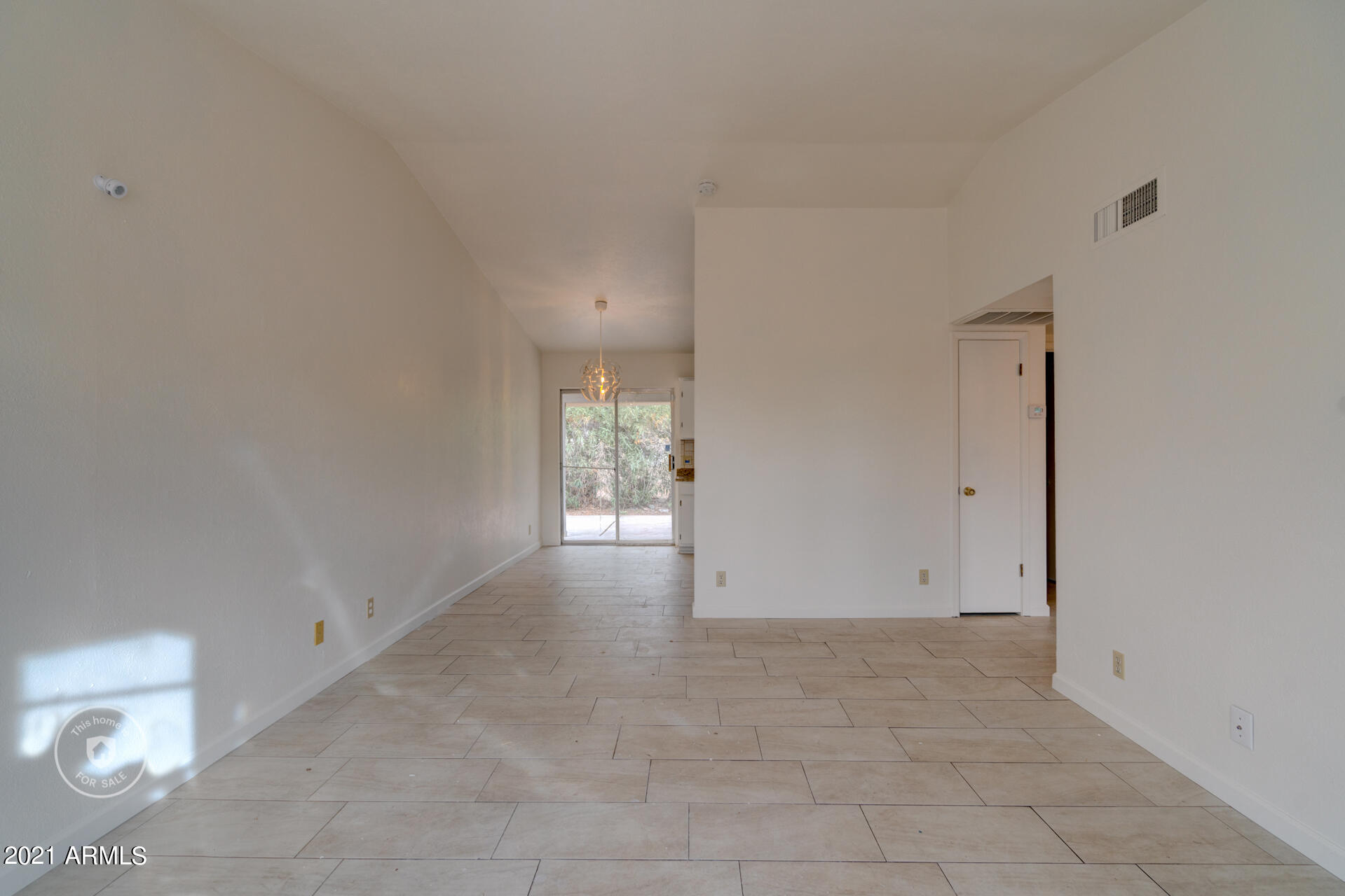 2044 West Ocotillo Road Phoenix, AZ 85015 - Photo 5 of 18 listing_2