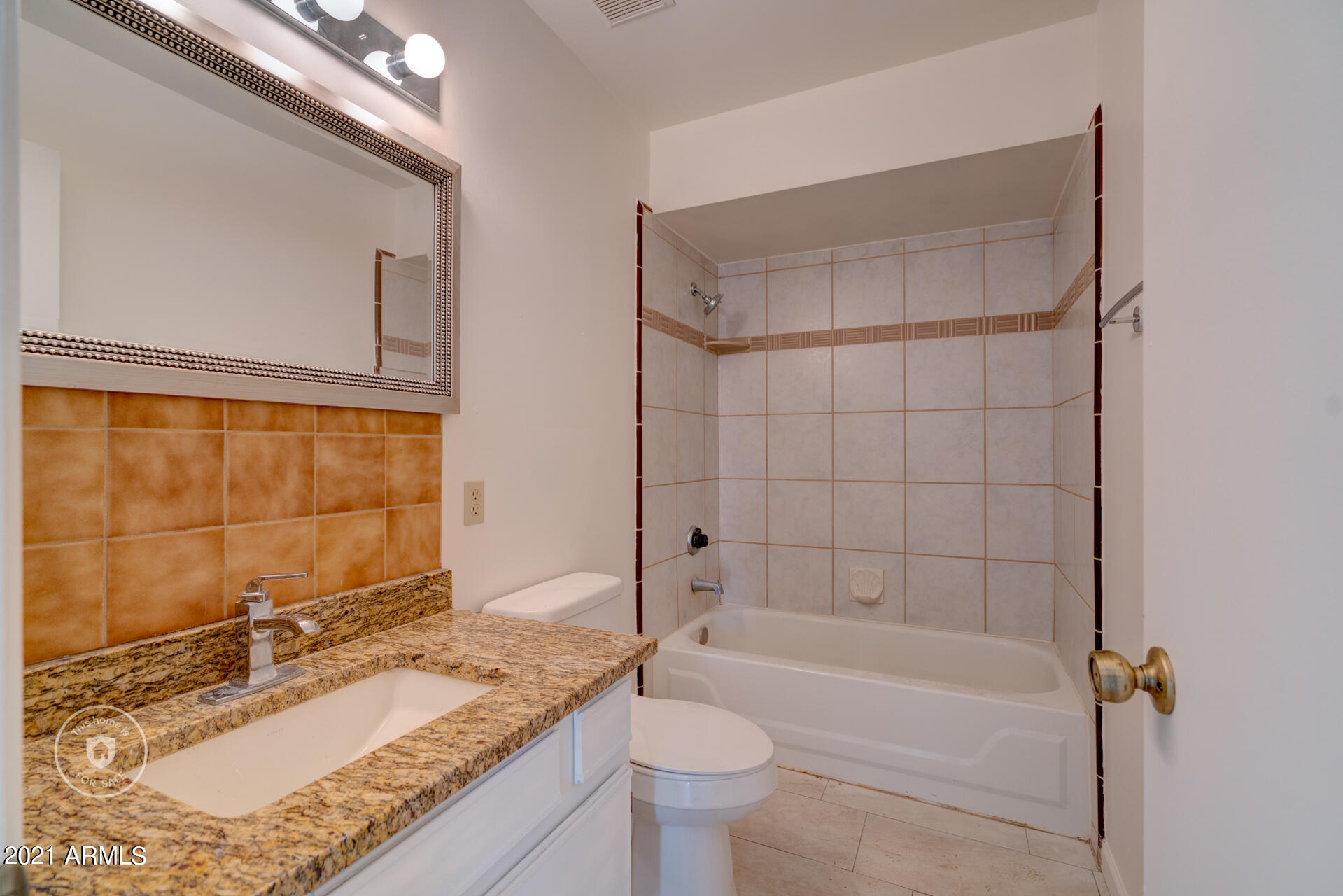 2044 West Ocotillo Road Phoenix, AZ 85015 - Photo 6 of 18 listing_3