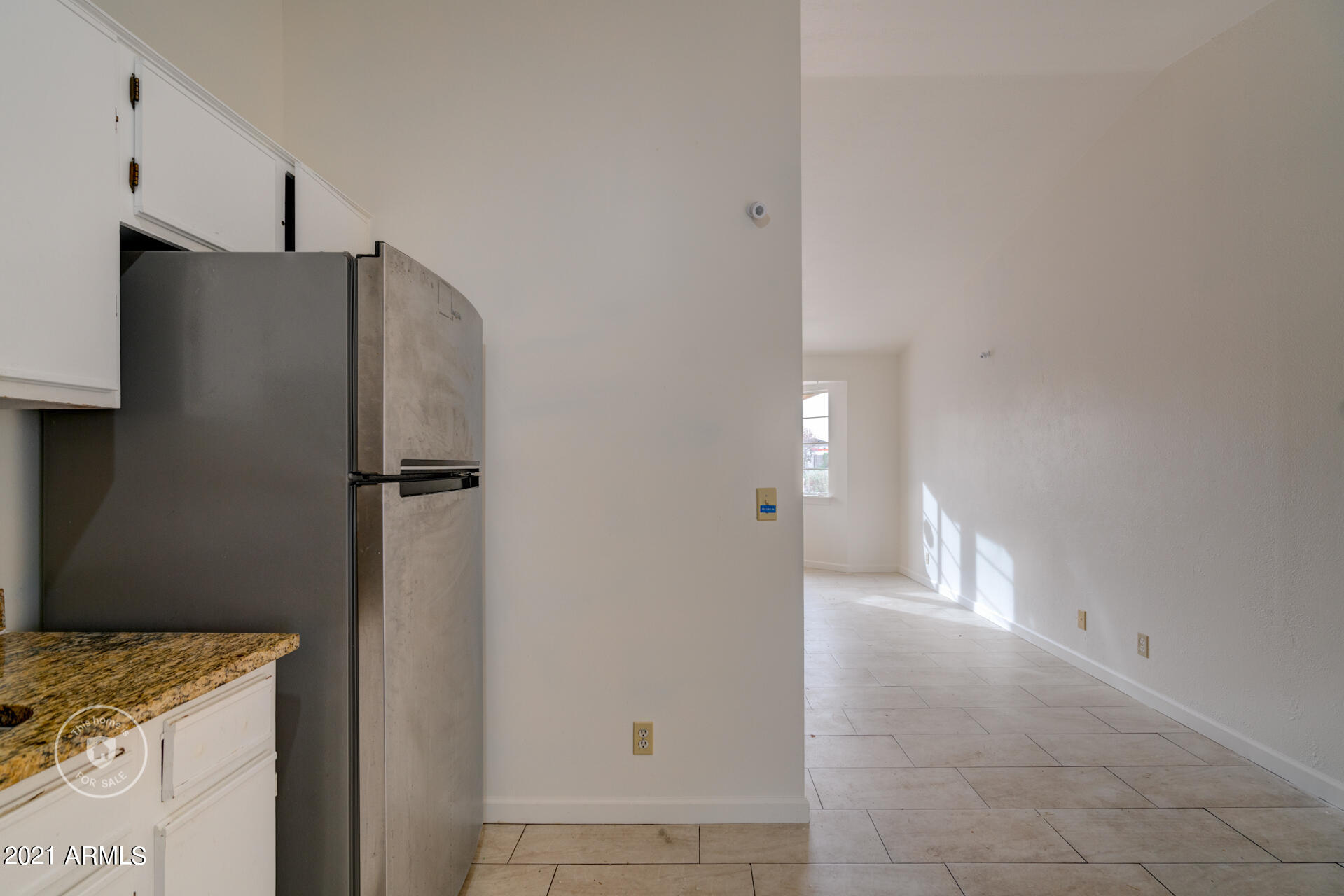 2044 West Ocotillo Road Phoenix, AZ 85015 - Photo 9 of 18 listing_7