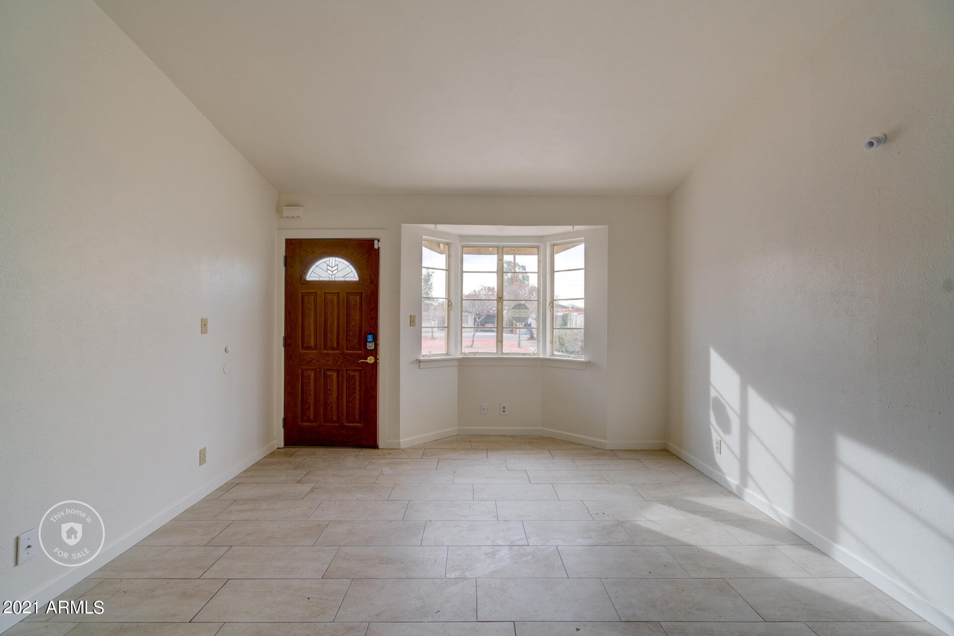 2044 West Ocotillo Road Phoenix, AZ 85015 - Photo 10 of 18 listing_8