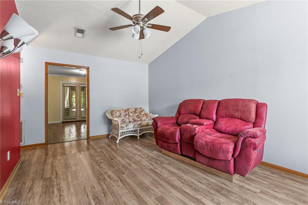 3043 Windchase Court High Point, NC 27265 - Photo 5 of 19