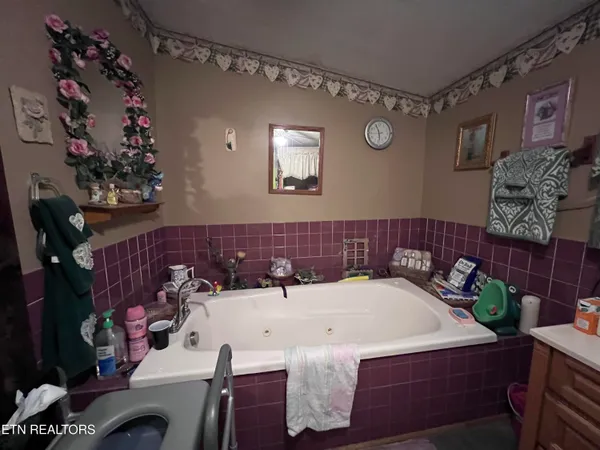 $250,000 | 119 Wagon Hollow Road, Middlesboro, KY 40965