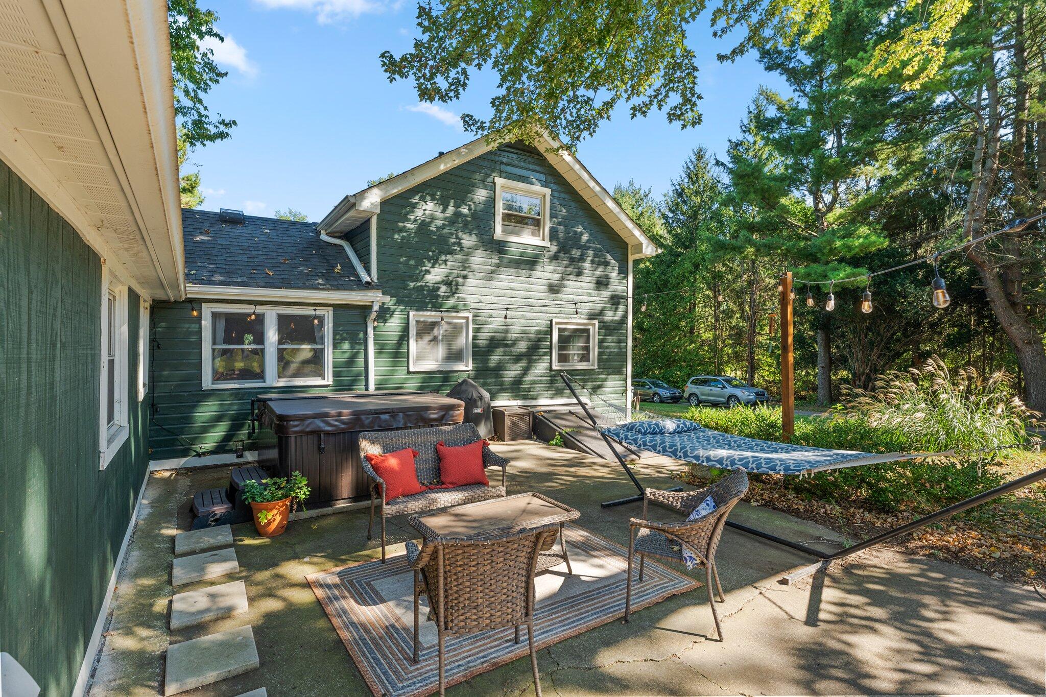 546 East Burdick Road Chesterton, IN 46304 - Photo 30 of 31 2048x1365