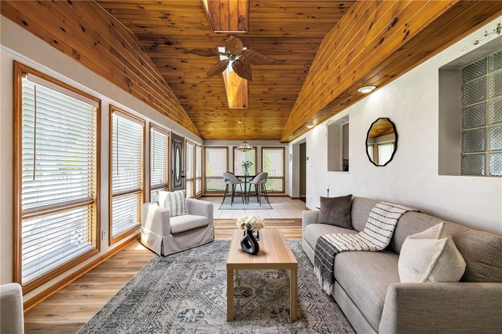 11660 Dennis Circle Irwin, PA 15642 - Photo 19 of 44