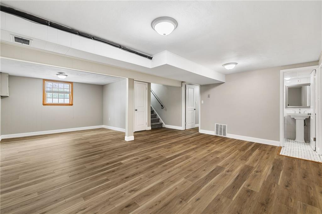 11660 Dennis Circle Irwin, PA 15642 - Photo 31 of 44