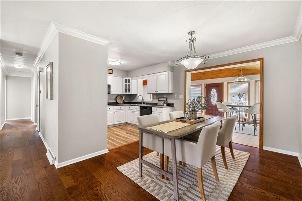 11660 Dennis Circle Irwin, PA 15642 - Photo 9 of 44