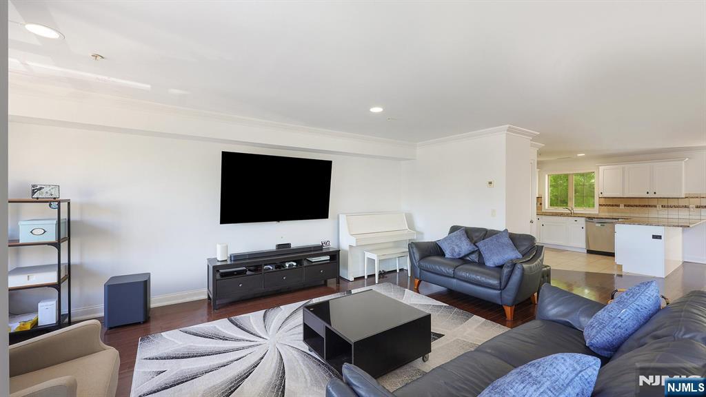 1625 Paterson Plank Road, Unit 10 Secaucus, NJ 07094 - Photo 7 of 20