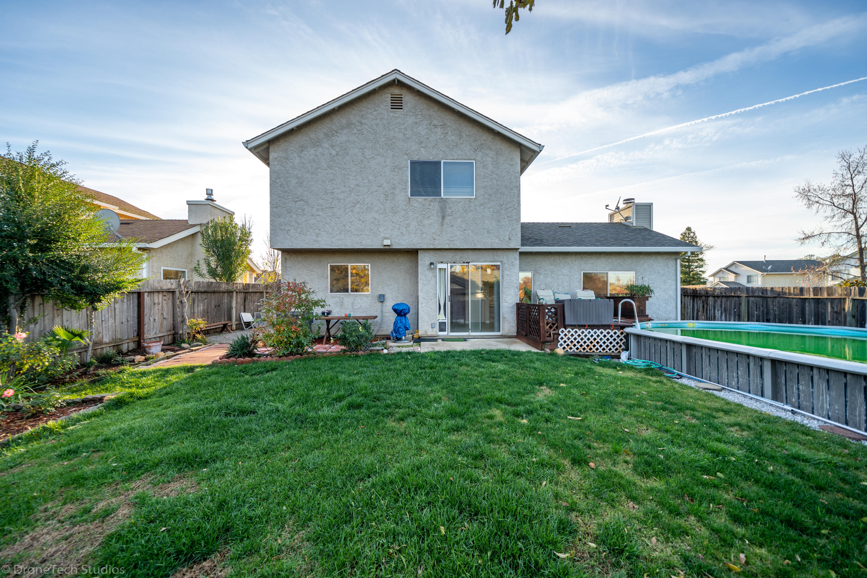 422 Shell Drive Redding, CA 96003 - Photo 24 of 35 422 Shell Dr-29