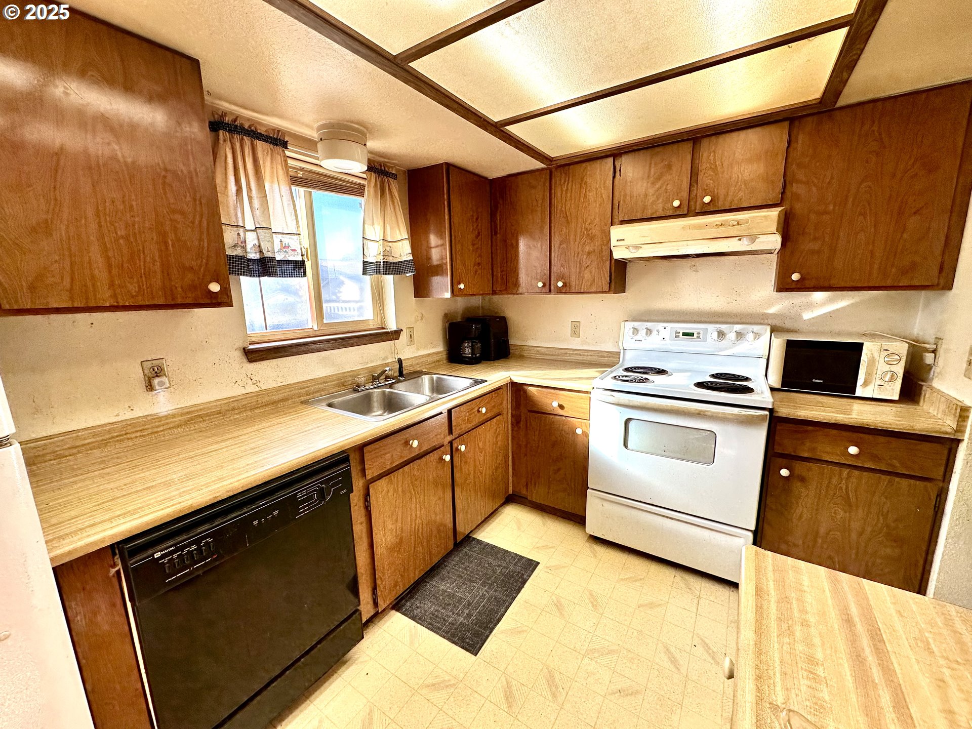 3055 Grove Street Baker City, OR 97814 - Photo 5 of 16