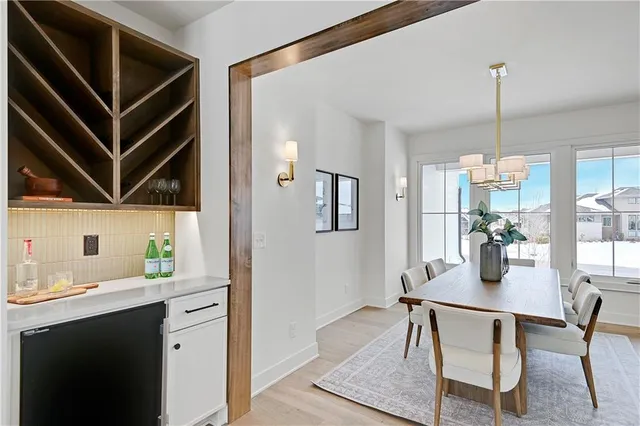 $1,174,000 | 11327 West 170th Terrace, Overland Park, KS 66221