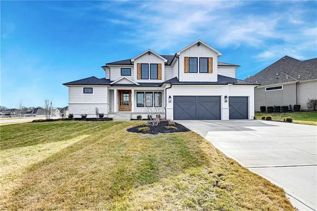 $1,174,000 | 11327 West 170th Terrace, Overland Park, KS 66221
