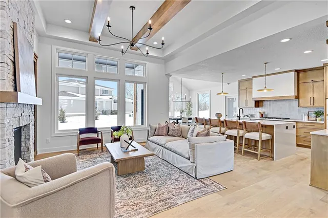 $1,174,000 | 11327 West 170th Terrace, Overland Park, KS 66221