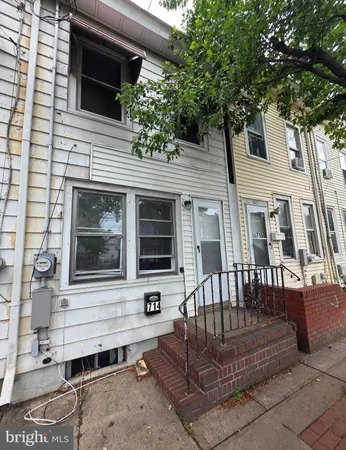 $2,000 | 714 Roebling Avenue, Trenton, NJ 08611