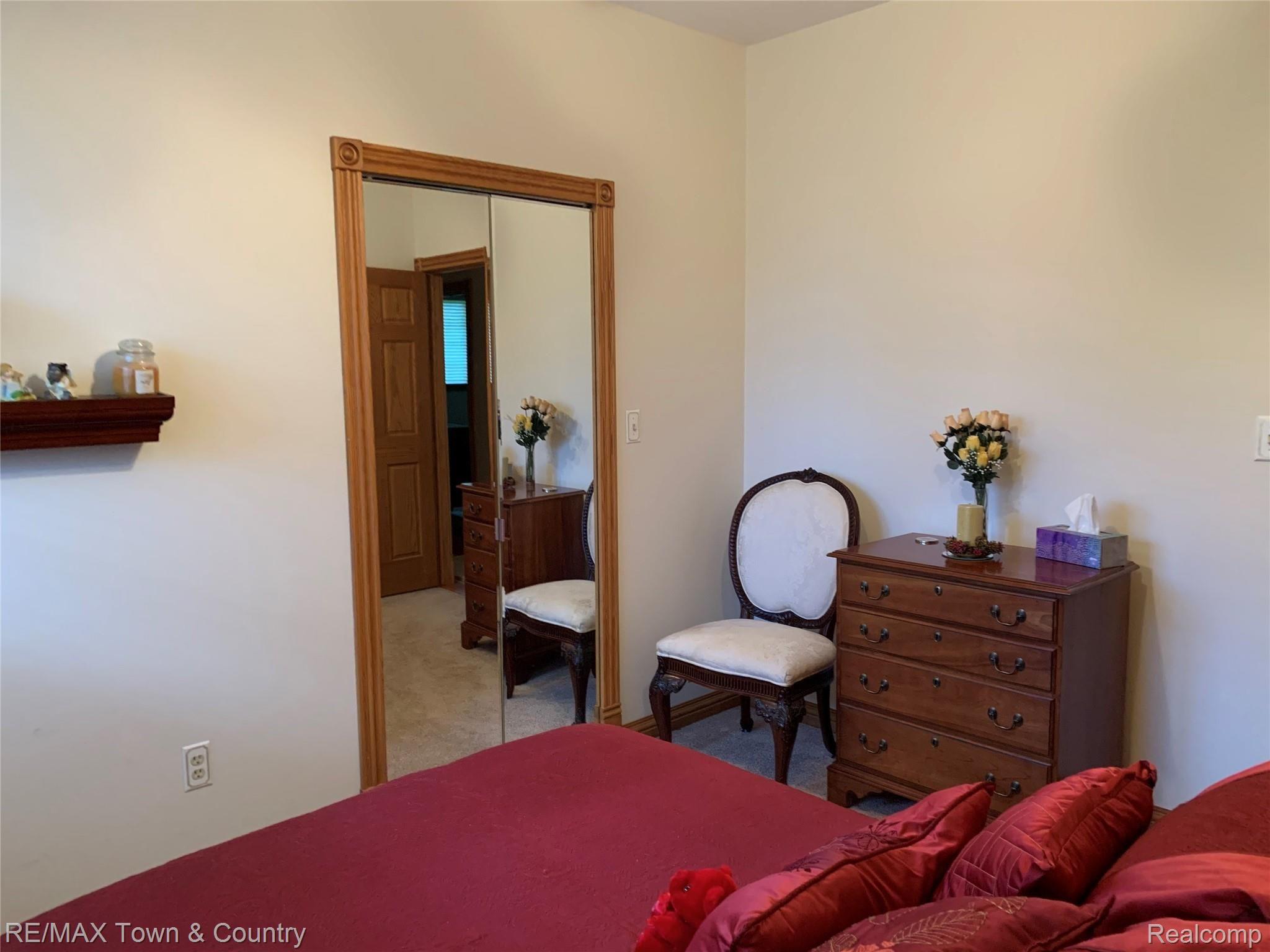 8215 Elms Road Flushing, MI 48433 - Photo 17 of 46 elms bedroom1.jpg