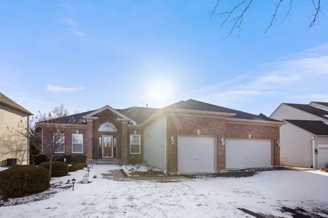 $639,000 | 226 Glenbrook Court, Gilberts, IL 60136