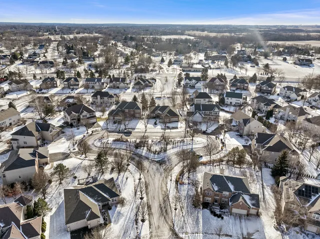 $639,000 | 226 Glenbrook Court, Gilberts, IL 60136