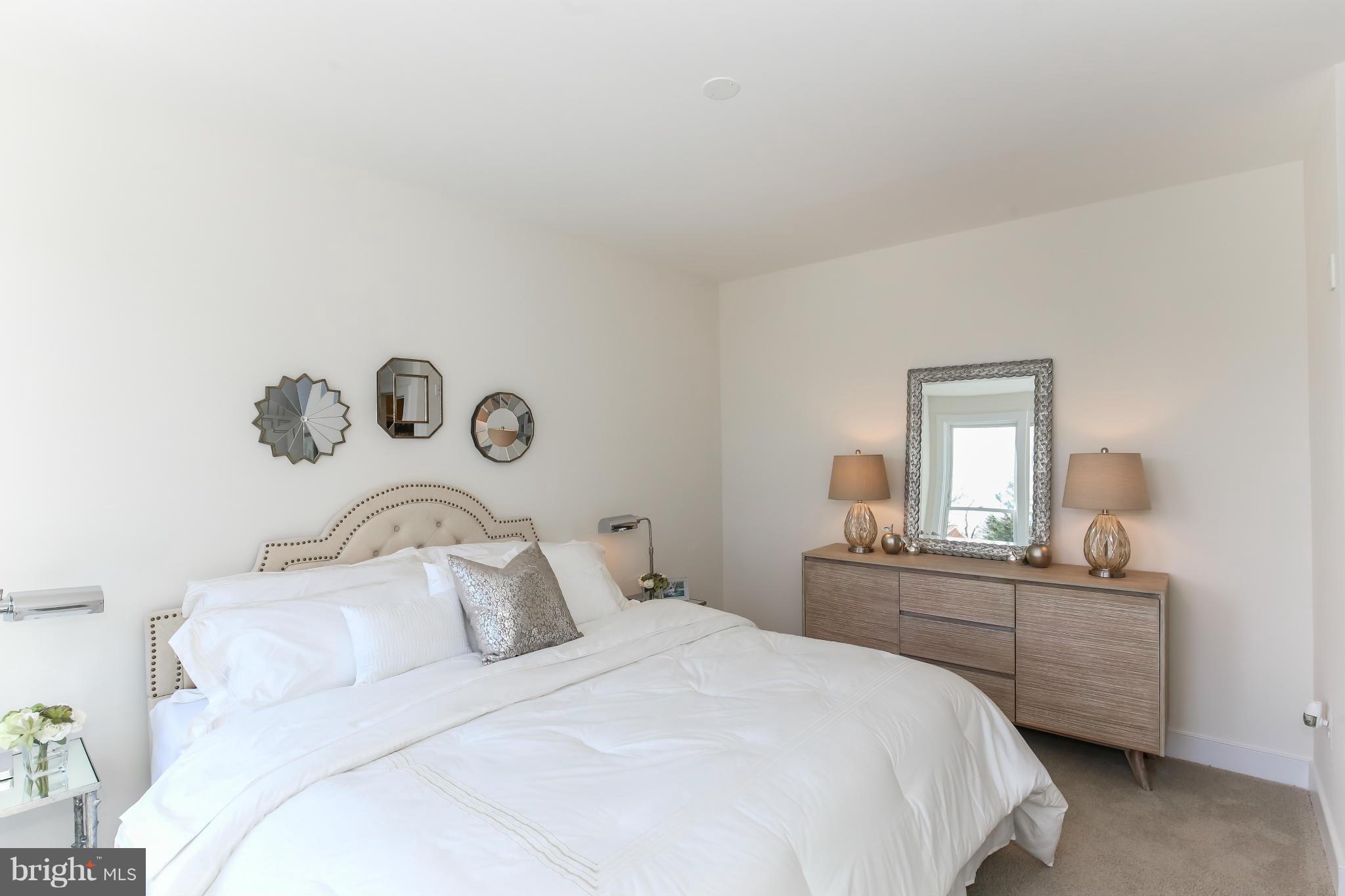 1107 South Walter Reed Drive, Unit 302 Arlington, VA 22204 - Photo 12 of 18 Bedroom (Master)