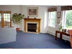 82 West Parish Road Concord, NH 03303 - Photo 2 of 5