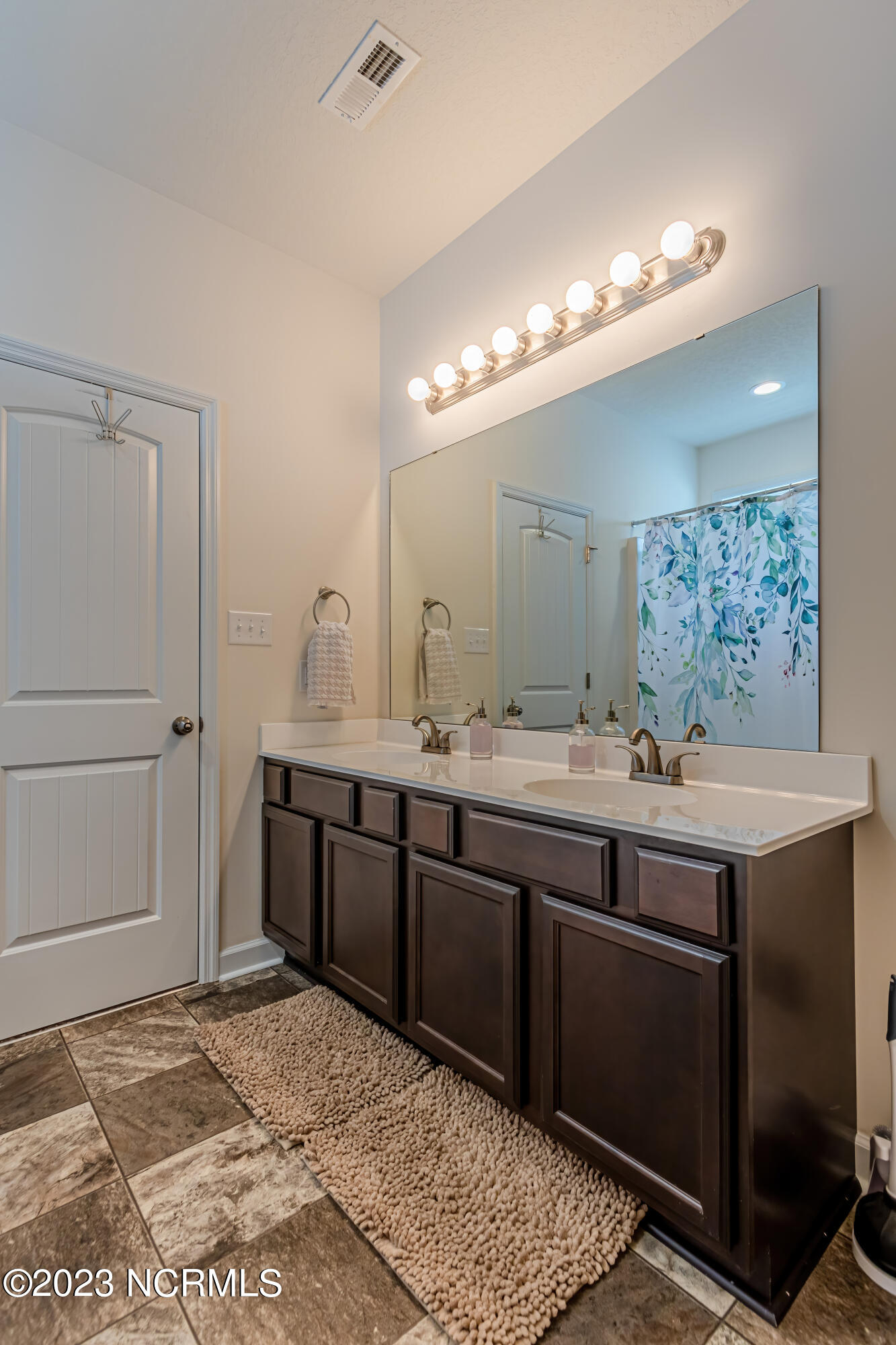 296 Currituck Drive Holly Ridge, NC 28445 - Photo 17 of 43 ALOVE (15 of 45)