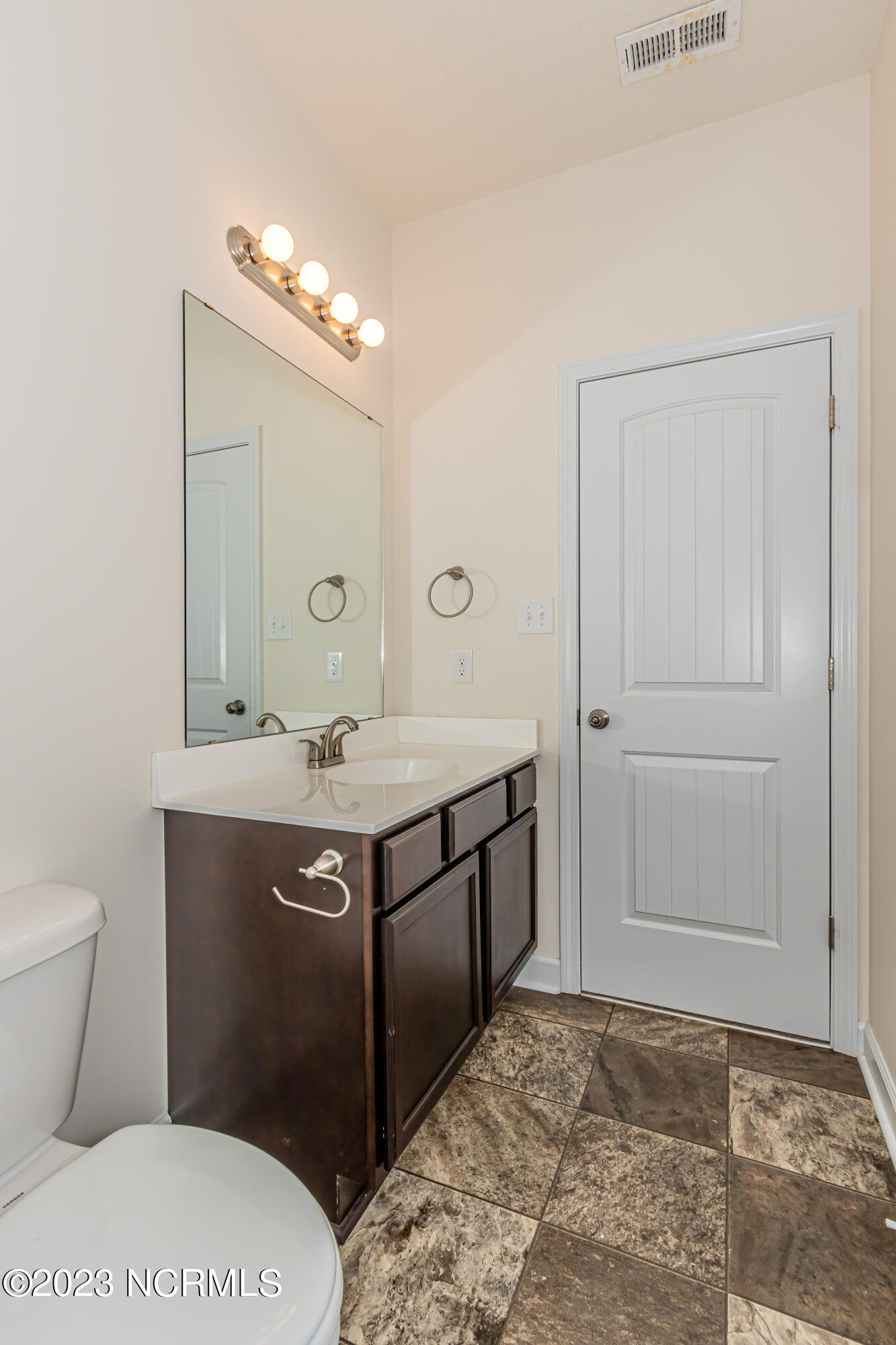 296 Currituck Drive Holly Ridge, NC 28445 - Photo 30 of 43 ALOVE (28 of 45)