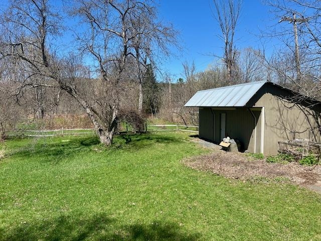 27 School Street Randolph, VT 05060 - Photo 8 of 34