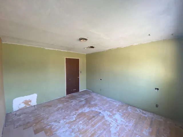 a view of walk in closet