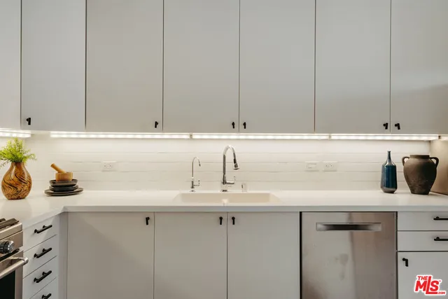 $1,579,000 | 500 Molino Street, Unit 101, Los Angeles, CA 90013